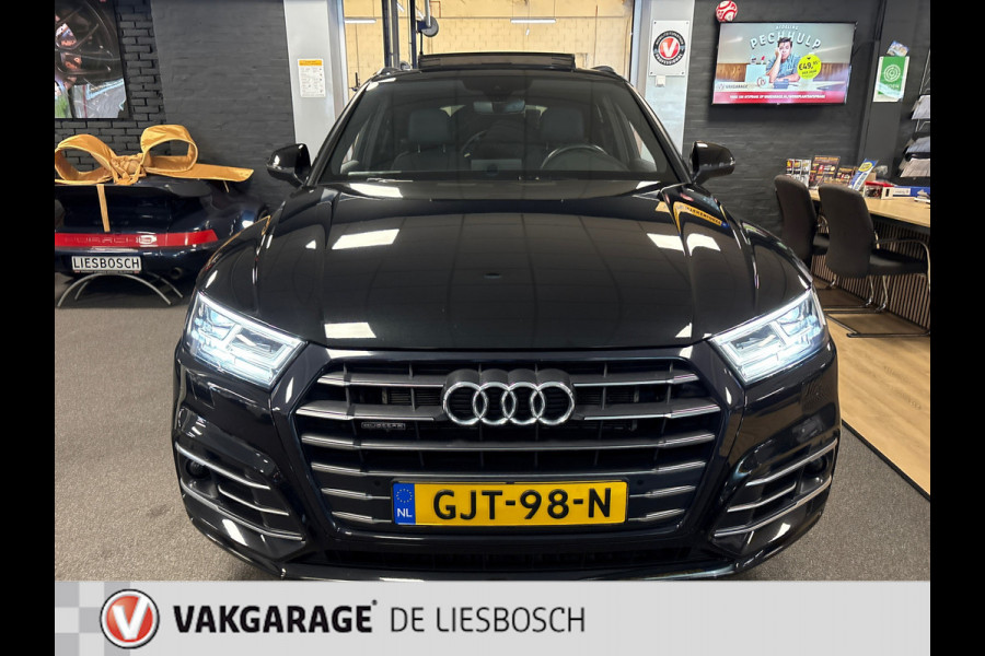Audi Q5 55 TFSI e quattro S-line / Panorama-dak / leder-alcantara / Led-matrix