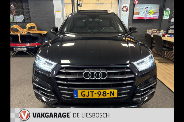 Audi Q5 55 TFSI e quattro S-line / Panorama-dak / leder-alcantara / Led-matrix