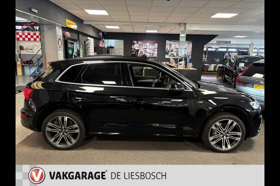 Audi Q5 55 TFSI e quattro S-line / Panorama-dak / leder-alcantara / Led-matrix