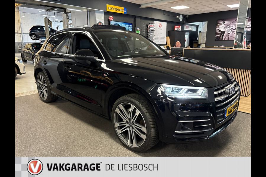 Audi Q5 55 TFSI e quattro S-line / Panorama-dak / leder-alcantara / Led-matrix