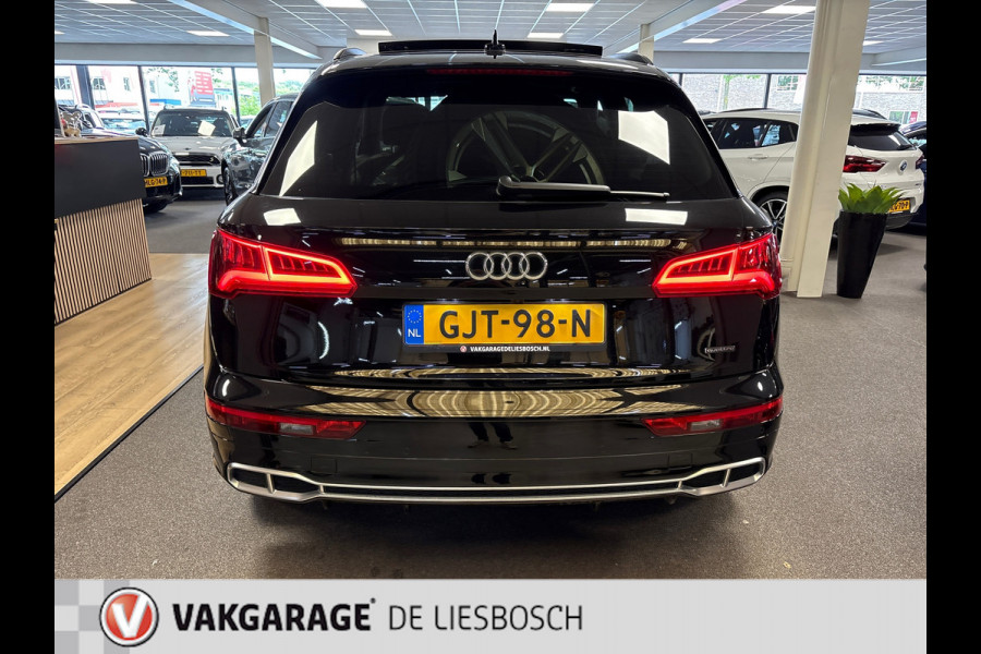 Audi Q5 55 TFSI e quattro S-line / Panorama-dak / leder-alcantara / Led-matrix