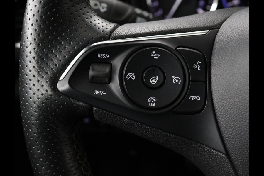 Opel Insignia Grand Sport 1.5 Turbo Executive | OPC Line | Leder | Stoel & stuurverwarming | Trekhaak | Camera | Keyless | Carplay | BOSE Sound | Navigatie