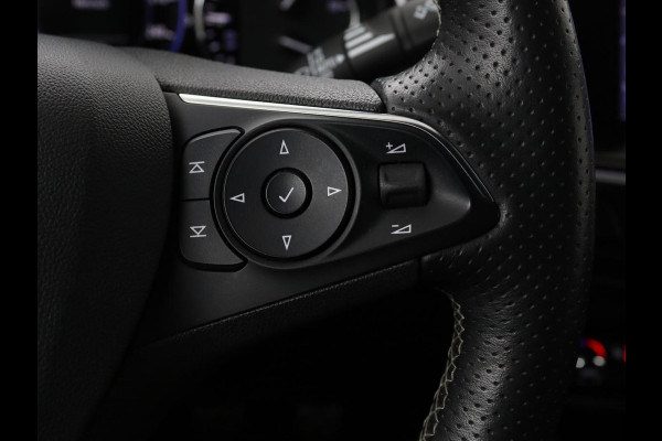 Opel Insignia Grand Sport 1.5 Turbo Executive | OPC Line | Leder | Stoel & stuurverwarming | Trekhaak | Camera | Keyless | Carplay | BOSE Sound | Navigatie