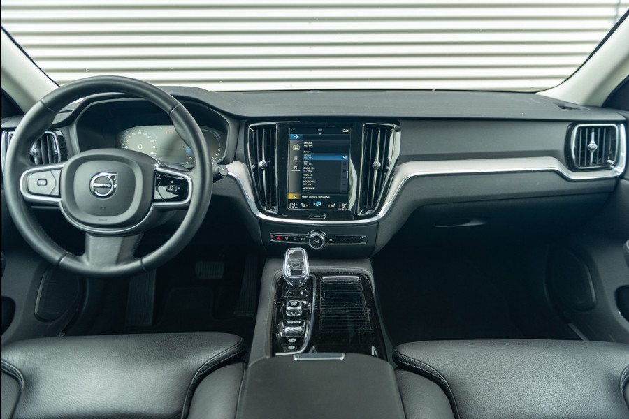 Volvo V60 T6 Aut. Plug-In Hybrid Inscription ACC Leder Stoelverwarming 340pk