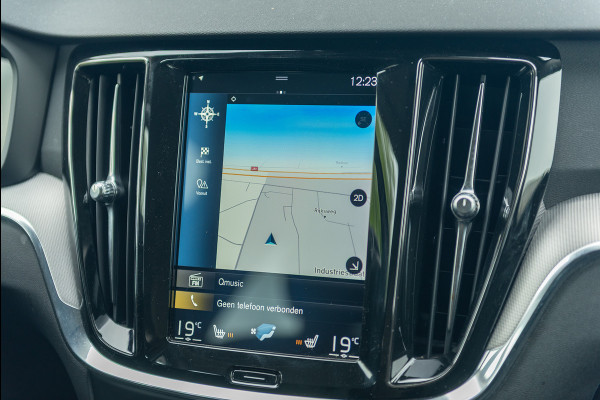 Volvo V60 T6 Aut. Plug-In Hybrid Inscription ACC Leder Stoelverwarming 340pk