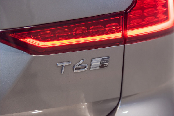 Volvo V60 T6 Aut. Plug-In Hybrid Inscription ACC Leder Stoelverwarming 340pk