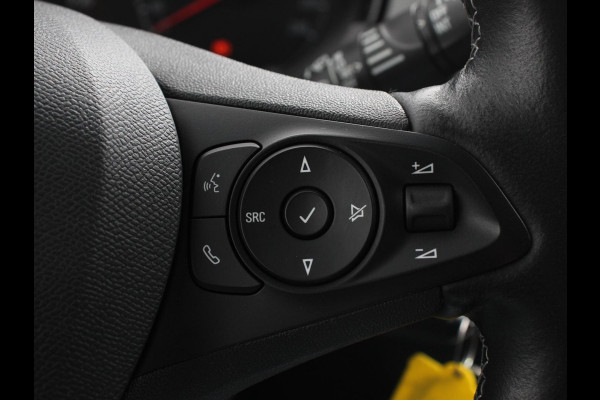 Opel Corsa 1.2 100pk Edition Navigatie Apple Carplay/Android Auto Dab Parkeersensoren achter Cruise Control Lichtmetalen velgen