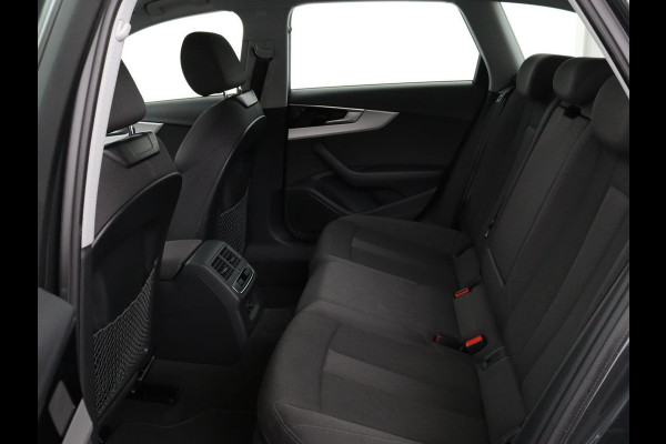 Audi A4 35 TFSI Launch Edition Business | 1e eigenaar | Dealer onderhouden | Trekhaak | Virtual Cockpit | Carplay | Navigatie | Full LED | Parkeerhulp | Climate control | Sportstoelen | Cruise control