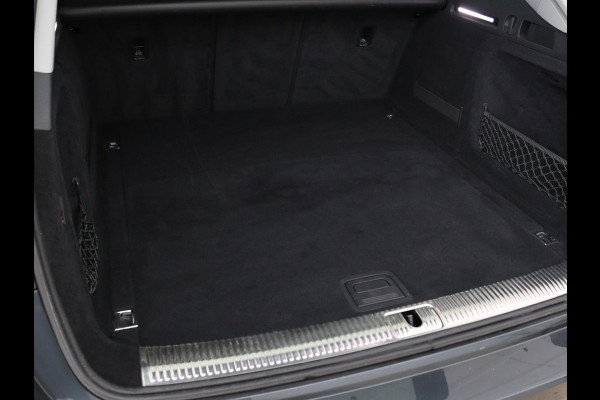 Audi A4 35 TFSI Launch Edition Business | 1e eigenaar | Dealer onderhouden | Trekhaak | Virtual Cockpit | Carplay | Navigatie | Full LED | Parkeerhulp | Climate control | Sportstoelen | Cruise control