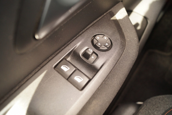 Peugeot 208 1.2 PureTech Active -NAVI-AIRCO-PDC-CRUISE-