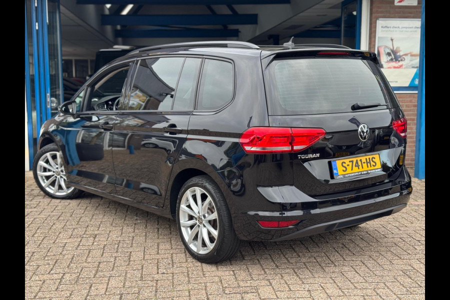 Volkswagen Touran 1.5 TSI Comfortline Business 7p AUT NAVI