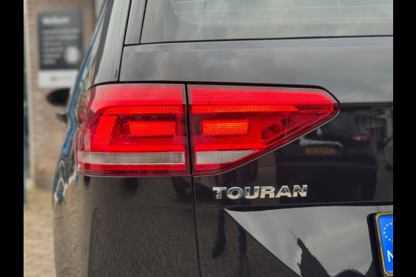Volkswagen Touran 1.5 TSI Comfortline Business 7p AUT NAVI