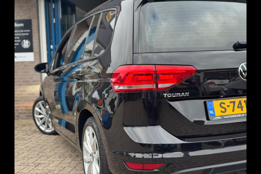 Volkswagen Touran 1.5 TSI Comfortline Business 7p AUT NAVI