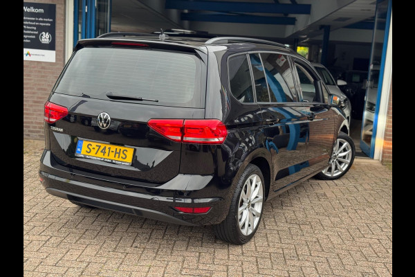 Volkswagen Touran 1.5 TSI Comfortline Business 7p AUT NAVI