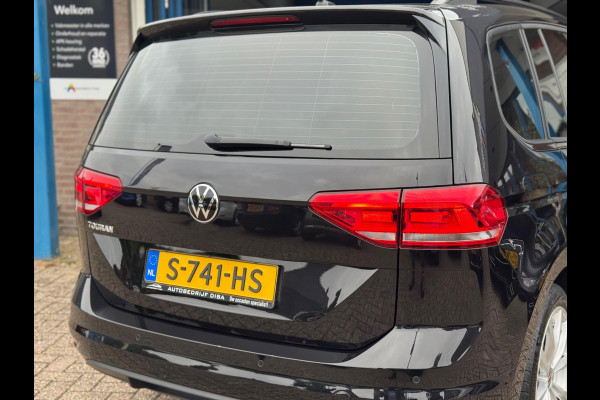 Volkswagen Touran 1.5 TSI Comfortline Business 7p AUT NAVI