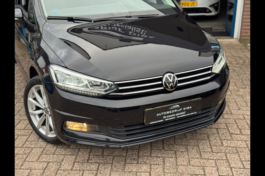Volkswagen Touran 1.5 TSI Comfortline Business 7p AUT NAVI