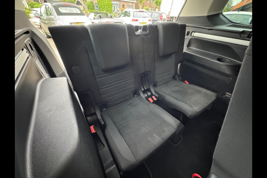 Volkswagen Touran 1.5 TSI Comfortline Business 7p AUT NAVI