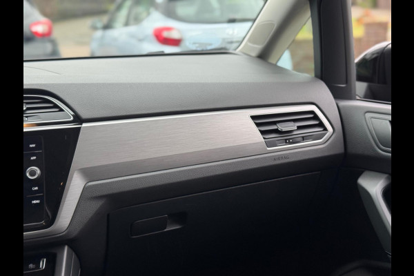 Volkswagen Touran 1.5 TSI Comfortline Business 7p AUT NAVI