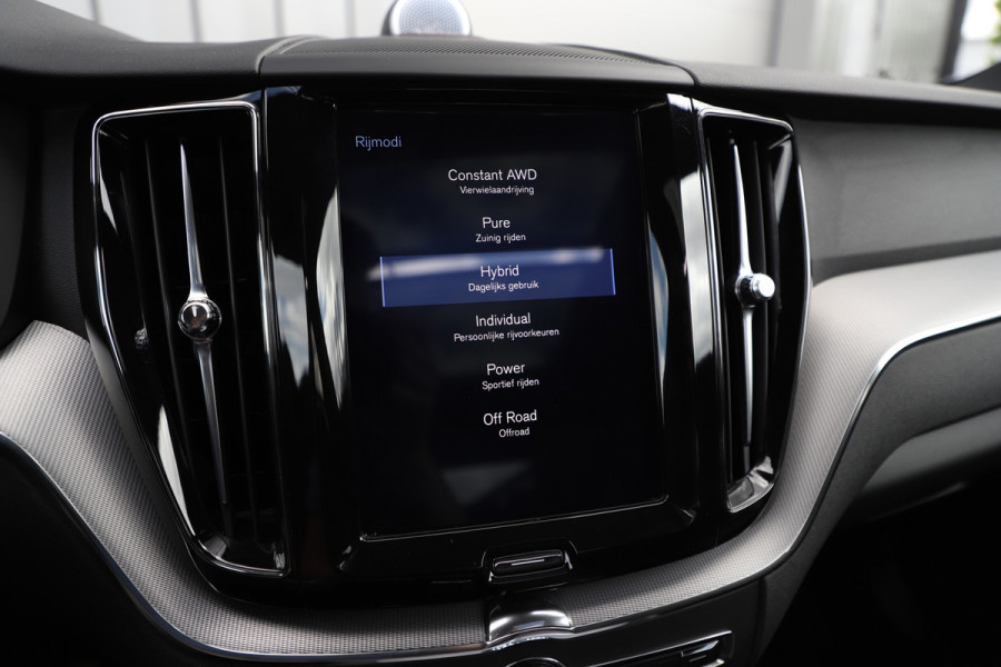 Volvo XC60 2.0 T8 Twin Engine AWD R-Design | 391PK | Bowers/wilkins | Pano | Keyles-go | Led | Acc | Leder | 2018.