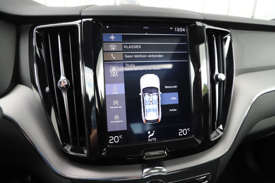 Volvo XC60 2.0 T8 Twin Engine AWD R-Design | 391PK | Bowers/wilkins | Pano | Keyles-go | Led | Acc | Leder | 2018.