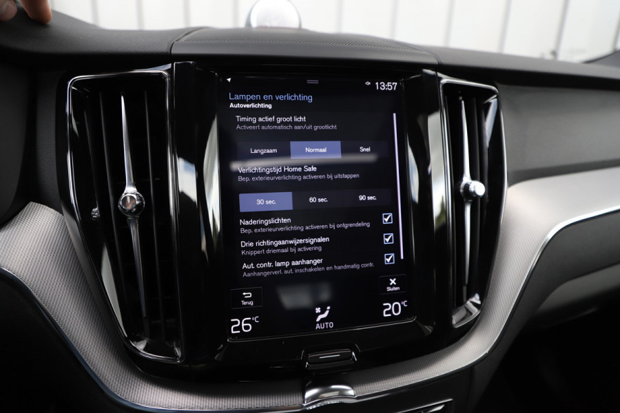 Volvo XC60 2.0 T8 Twin Engine AWD R-Design | 391PK | Bowers/wilkins | Pano | Keyles-go | Led | Acc | Leder | 2018.
