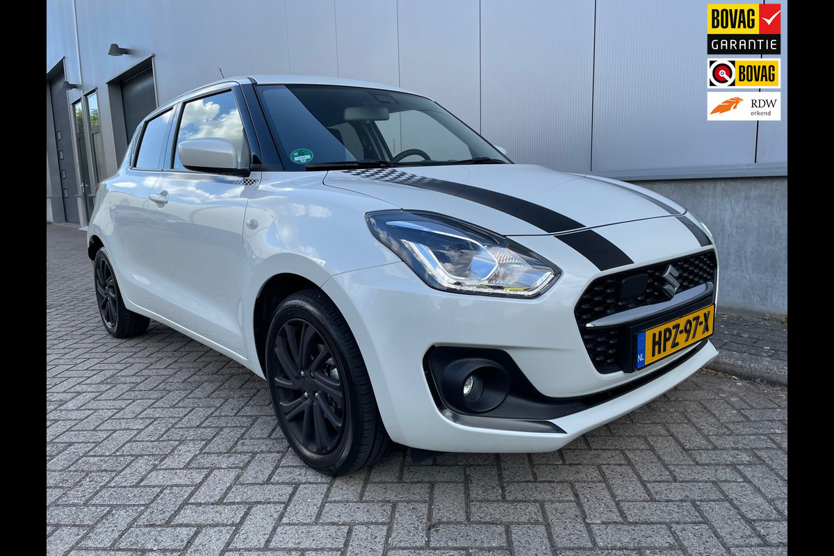 Suzuki Swift 1.2 Select Smart Hybrid / Camera / Stoelverwarming /Automaat Suzuki Swift 1.2 Select Smart Hybrid / Camera / Stoelverwarming /Automaat