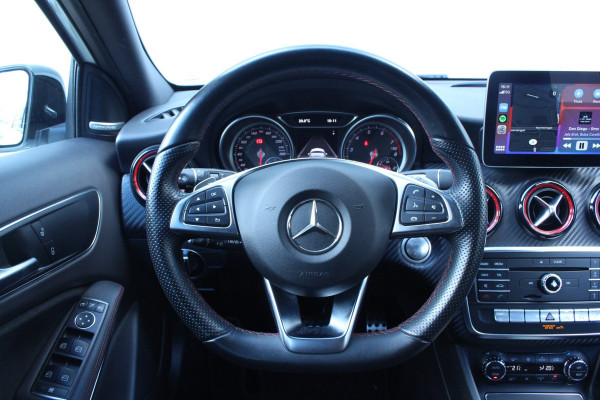 Mercedes-Benz A-Klasse 250 AMG Sport 218pk CARPLAY LEDER/ALCNTRA CRUISE STOELVW '17