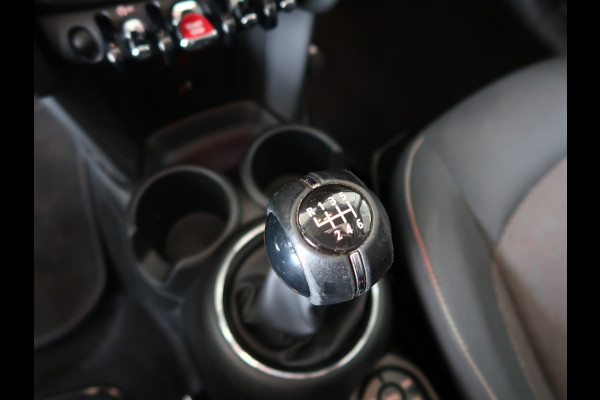 MINI Mini 1.5 Cooper 136pk Business Edition 5-drs. SCHUIFDAK/HARMANKARDON/HUD/CARPLAY/STOELVERWARMING