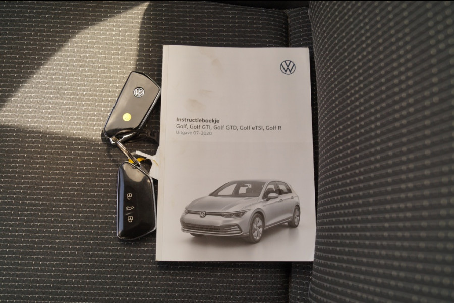 Volkswagen Golf 2.0 TDI 115pk Edition -NAVI-AIRCO-CARPLAY-