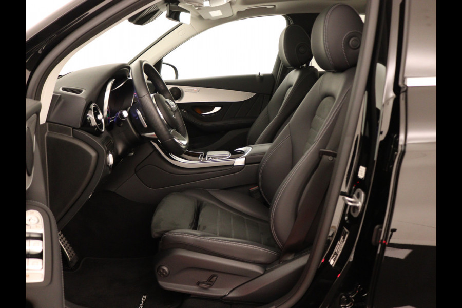 Mercedes-Benz GLC 300 e 4MATIC Business Solution AMG | Panoramadak | Lichtmetalen velgen | Navigatie | Parking support | camera achter | Inclusief 24 maanden MB Certified garantie voor Europa.