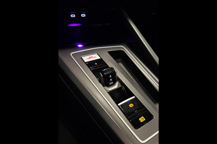 Volkswagen Golf 2.0 TSI GTI|PANO|HUD|Harman Kardon|BLIND SPOT|BOMVOL
