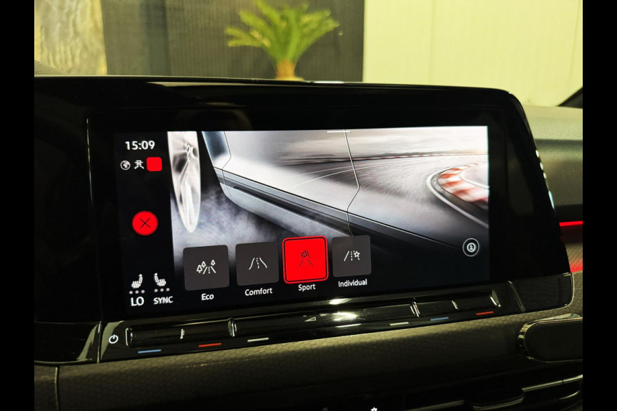 Volkswagen Golf 2.0 TSI GTI|PANO|HUD|Harman Kardon|BLIND SPOT|BOMVOL