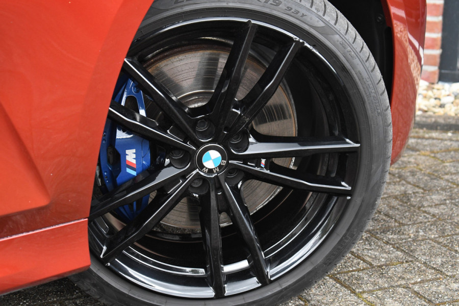 BMW 3-serie 330e M-Sport Pano ACC HUD 360 H/K Laser El-zetels El-klep 19inch
