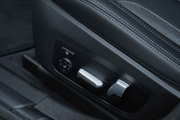BMW 3-serie 330e M-Sport Pano ACC HUD 360 H/K Laser El-zetels El-klep 19inch