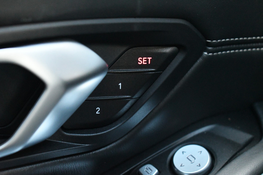 BMW 3-serie 330e M-Sport Pano ACC HUD 360 H/K Laser El-zetels El-klep 19inch