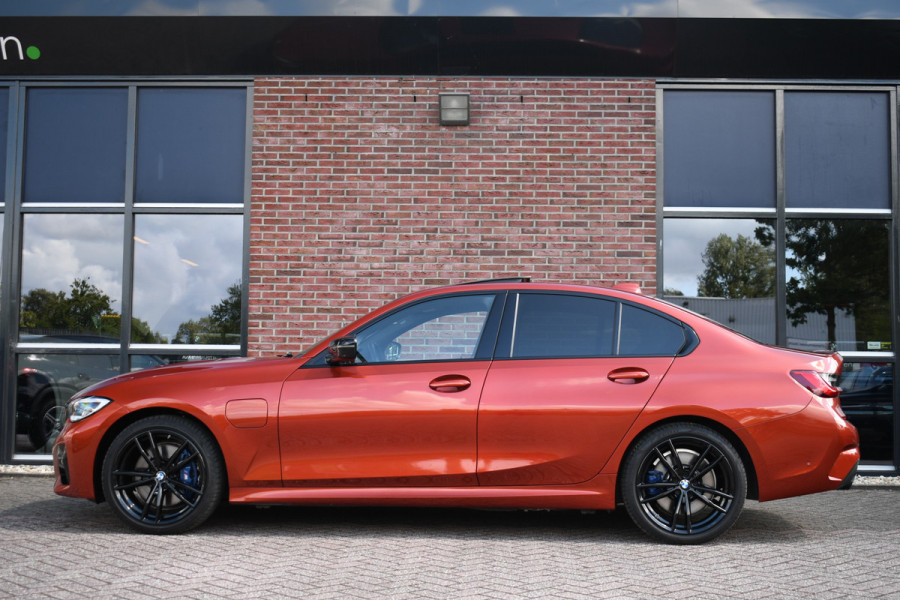 BMW 3-serie 330e M-Sport Pano ACC HUD 360 H/K Laser El-zetels El-klep 19inch