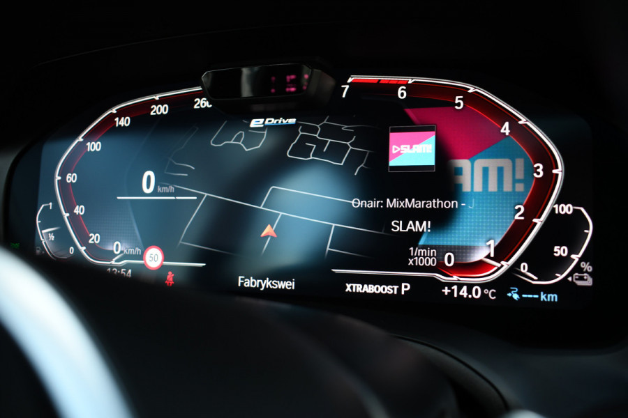 BMW 3-serie 330e M-Sport Pano ACC HUD 360 H/K Laser El-zetels El-klep 19inch