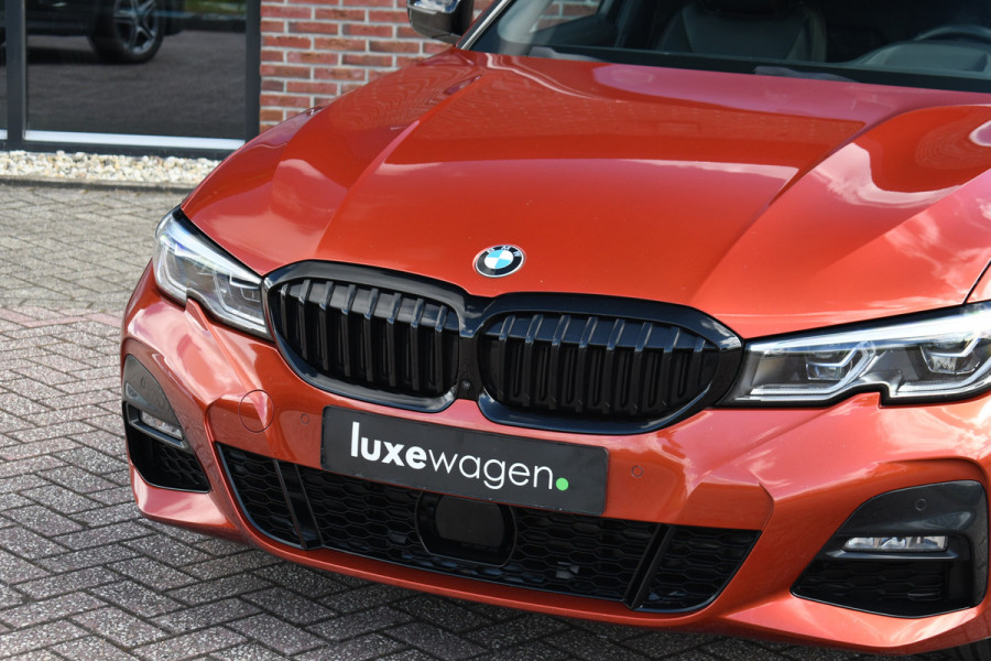 BMW 3-serie 330e M-Sport Pano ACC HUD 360 H/K Laser El-zetels El-klep 19inch