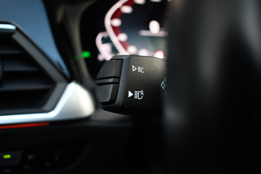BMW 3-serie 330e M-Sport Pano ACC HUD 360 H/K Laser El-zetels El-klep 19inch