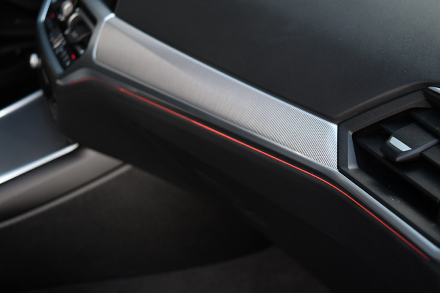 BMW 3-serie 330e M-Sport Pano ACC HUD 360 H/K Laser El-zetels El-klep 19inch
