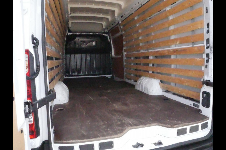 Renault Master 2.3 dCi 130PK, L4H3, Airco