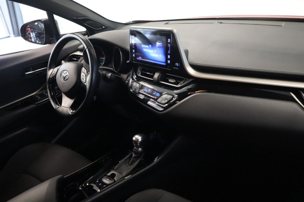 Toyota C-HR 1.8 Hybrid Style Navigatie afneembare trekhaak stoelverwarming JBL Cruise Control !! 2e Pinksterdag zijn wij geopend van 12.00 tot 17.00u !!