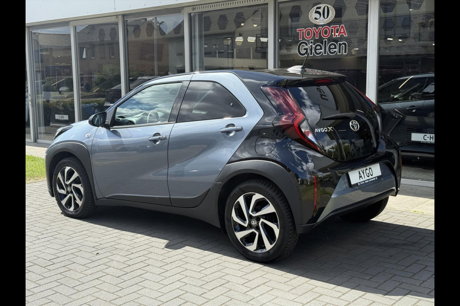 Toyota Aygo X 1.0 VVT-i S-CVT Automaat Pulse Premium | Parkeersensoren, Bi-Tone, Stoelverwarming, Climate control, Keyless, CarPlay