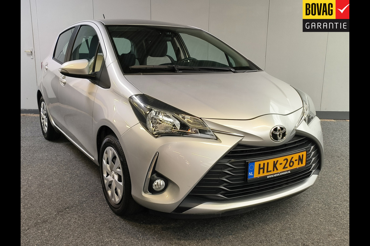 Toyota Yaris 1.0 VVT-i Active Rijklaar + 12 maanden Bovag-garantie Henk Jongen Auto's in Helmond, al 50 jaar service zoals 't hoort! Toyota Yaris 1.0 VVT-i Active Rijklaar + 12 maanden Bovag-garantie Henk Jongen Auto's in Helmond, al 50 jaar service zoals 't hoort!