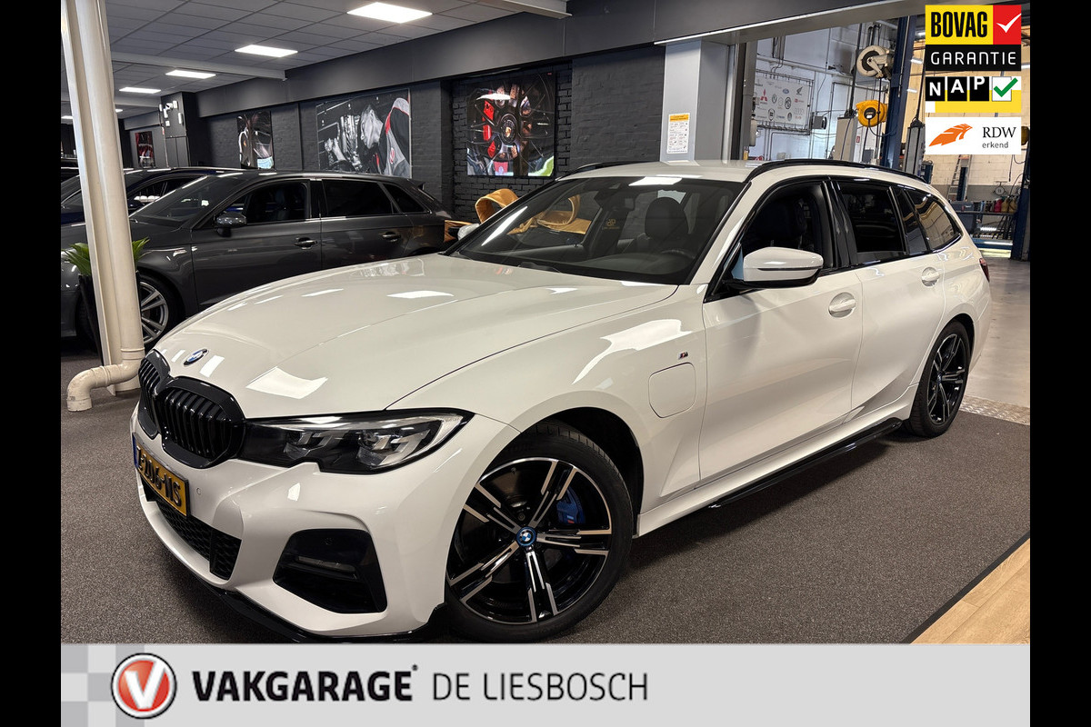 BMW 3 Serie Touring 330e High Executive,M-Pakket, M sport ,shadow line,leder alcantara,navi ,