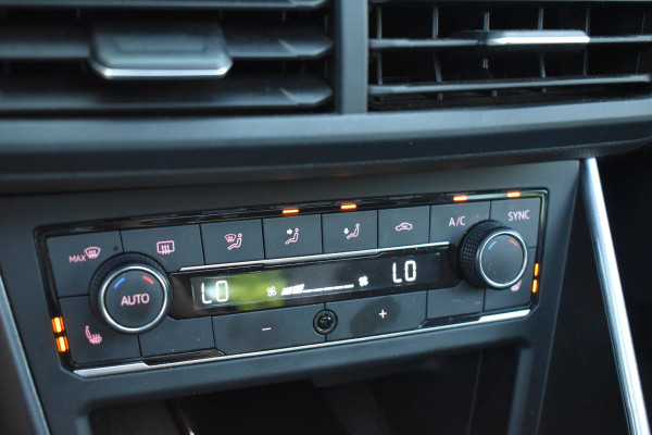 Volkswagen Polo 1.0 TSI Highline R Line Pano Keyless Virtual Camera BBD