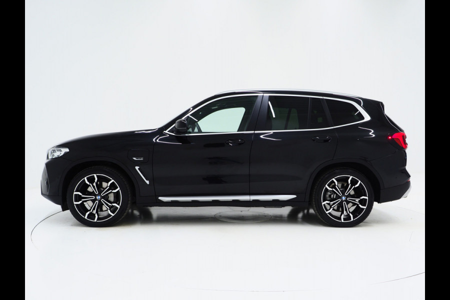 BMW X3 xDrive30e LCI High Executive | Panoramadak | Sportstoelen | Head Up | 360 | Keyless | Carplay | Trekhaak