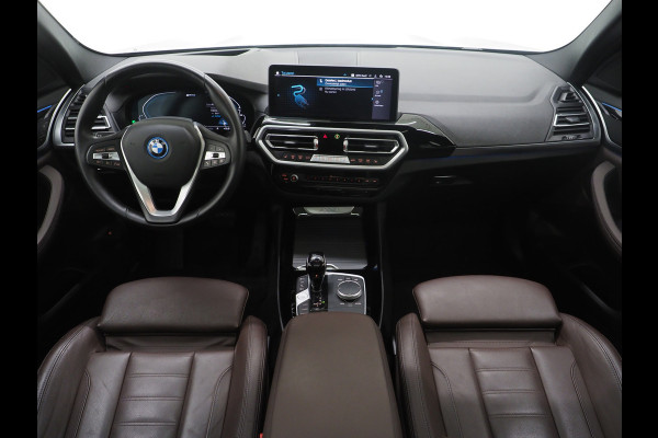 BMW X3 xDrive30e LCI High Executive | Panoramadak | Sportstoelen | Head Up | 360 | Keyless | Carplay | Trekhaak