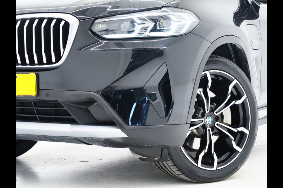 BMW X3 xDrive30e LCI High Executive | Panoramadak | Sportstoelen | Head Up | 360 | Keyless | Carplay | Trekhaak