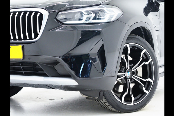BMW X3 xDrive30e LCI High Executive | Panoramadak | Sportstoelen | Head Up | 360 | Keyless | Carplay | Trekhaak